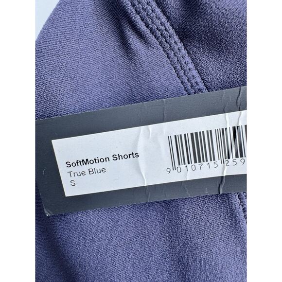 Oner Active Women’s Soft Motion Shorts True Blue Size Small - Picture 3 of 3